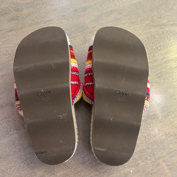 CHLOÉ Wavy Knit Shearling-Trim Slides - Picture 4 of 9